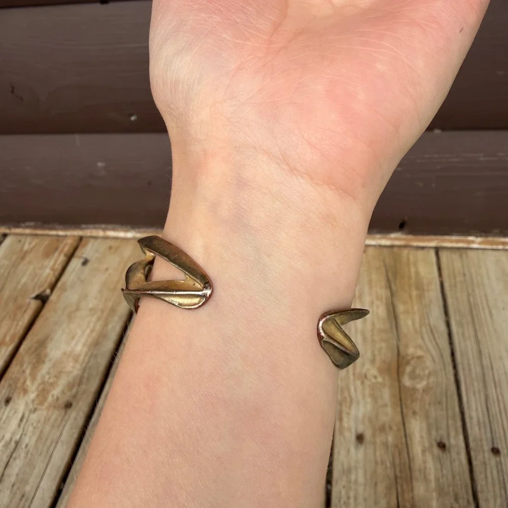 Vtg Abstract Sculptural Cuff Bracelet Gold‎ Tone Interwoven Distressed Modern